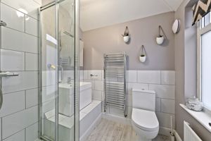 Ensuite Shower Room- click for photo gallery